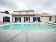PROPRIETE AVEC  4 CHAMBRES ET PISCINE - CISSE — photo 4