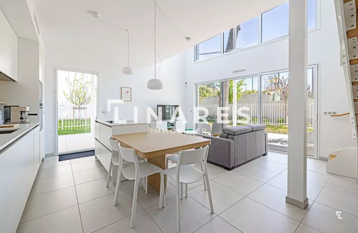 LUXURY DUPLEX - Appartement Duplex T3 de 77m2 en rez-de-jardin - — photo 3
