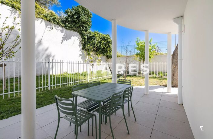 LUXURY DUPLEX - Appartement Duplex T3 de 77m2 en rez-de-jardin - — photo 4
