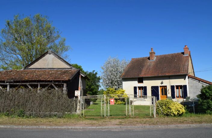 Maison de village avec jardin près de Cercy-la-Tour à vendre — photo 2