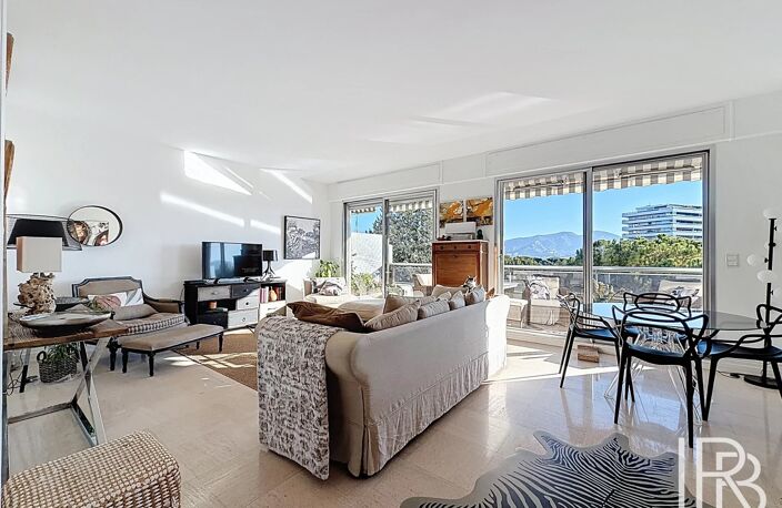 Appartement à vendre, Marseille 8, Perier, 93m² et terrasse. — photo 2