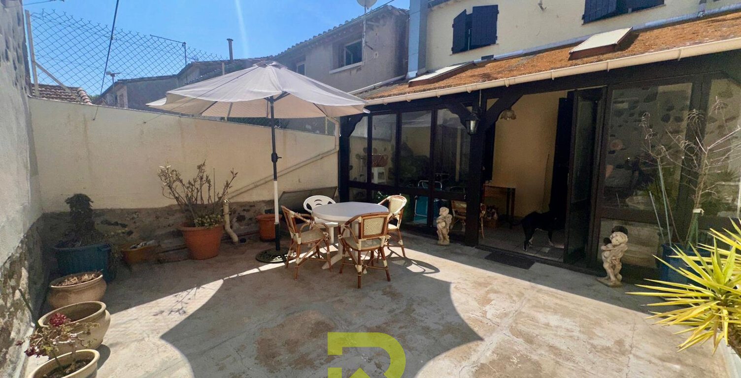 Agde cinéma, belle vigneronne de 170m2, séjour 80m2, véranda — photo 1