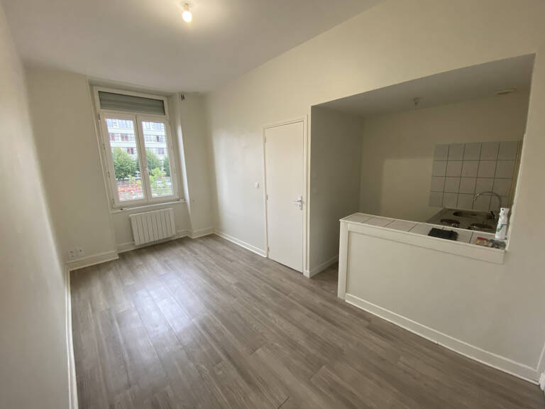 OFFRE DE RENTREE - T2 Clermont République 23 M2 — photo 1