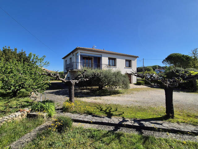 Maison type 6 terrain 1777 m2 — photo du bien