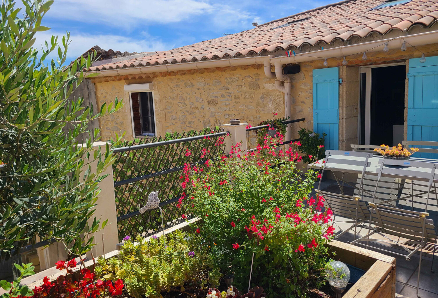 PROCHE PONT DU GARD : Grande maison de village avec bassin e — photo 1