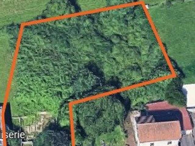 Terrain de 1302 m² - 280M² constructibles — photo du bien