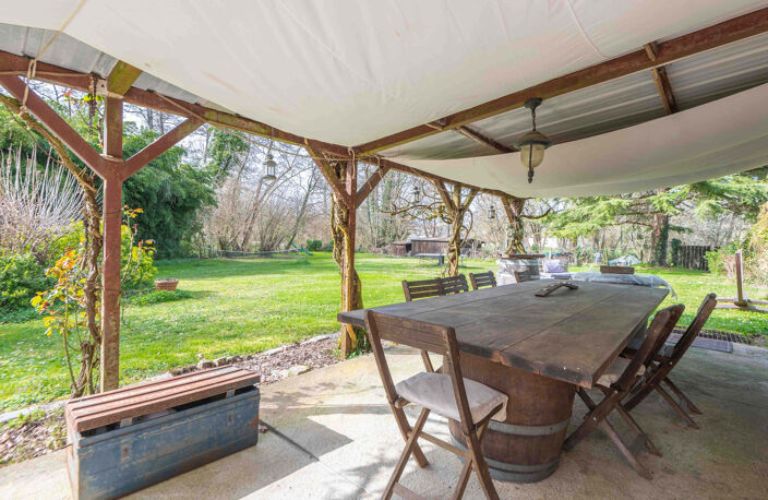20 MIN DE BORDEAUX - MAISON EN PIERRE - 262M2 - 3544M2 DE TE — photo 2