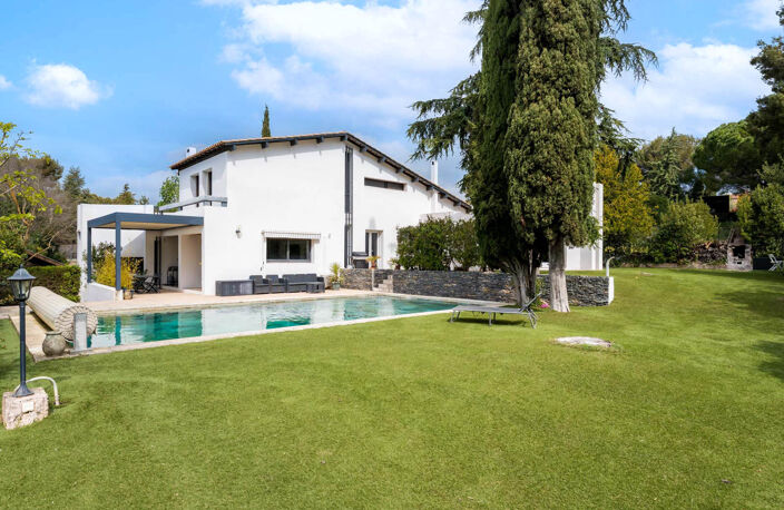 Contemporaine et charme dans un écrin de verdure — photo 2