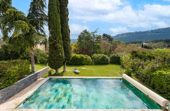 Contemporaine et charme dans un écrin de verdure — photo 4