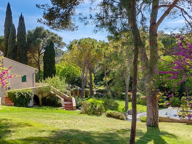 COLLINES - SECTEUR RESIDENTIEL - SPACIEUSE VILLA 5 CHAMBRES — photo 3