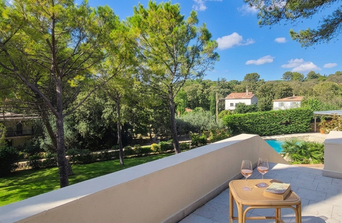 COLLINES - SECTEUR RESIDENTIEL - SPACIEUSE VILLA 5 CHAMBRES — photo 4