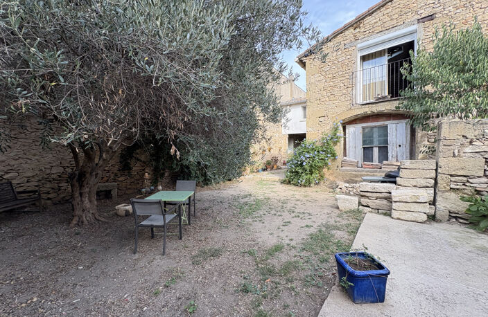 VERGÈZE   Maison de caractère avec fort potentiel — photo 4