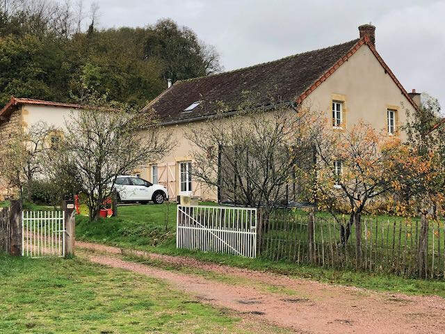 Corps de ferme rénové de 175 m2 habitables et 1,5 ha de terr — photo du bien