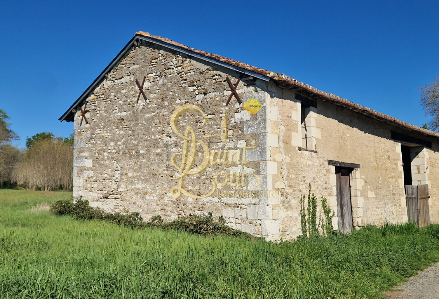 GRANGE EN PIERRE DE 125 M2 — photo 1