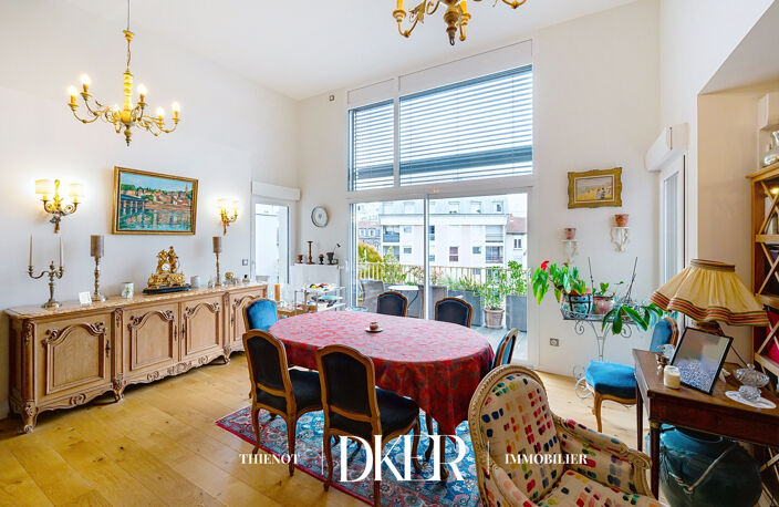 Duplex T5 - Place Godinot — photo 5
