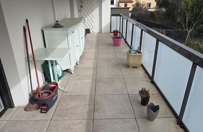 Location appartement 80 pièces 80 m² à Charbonnières-les-Bains (69260) — photo 4