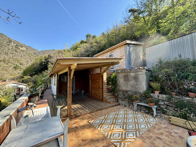 MAISON 2 PIECES - PEILLE — photo du bien