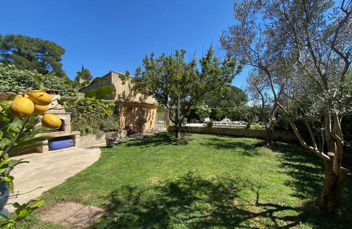Bastide Provençale Alpilles Sud — photo 2