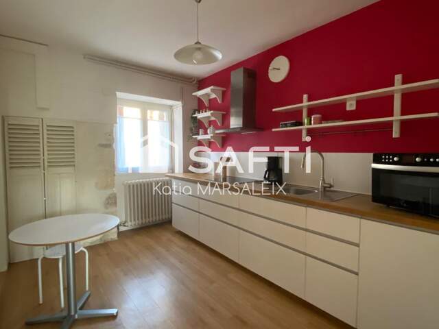 Maison d'habitation avec local professionnel — photo du bien