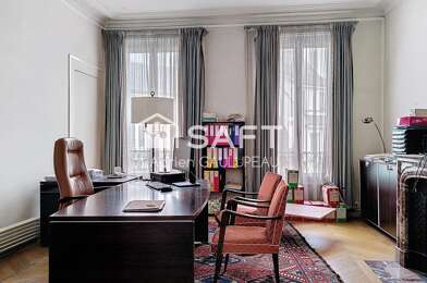 Bureau 9 pièces 550000 €