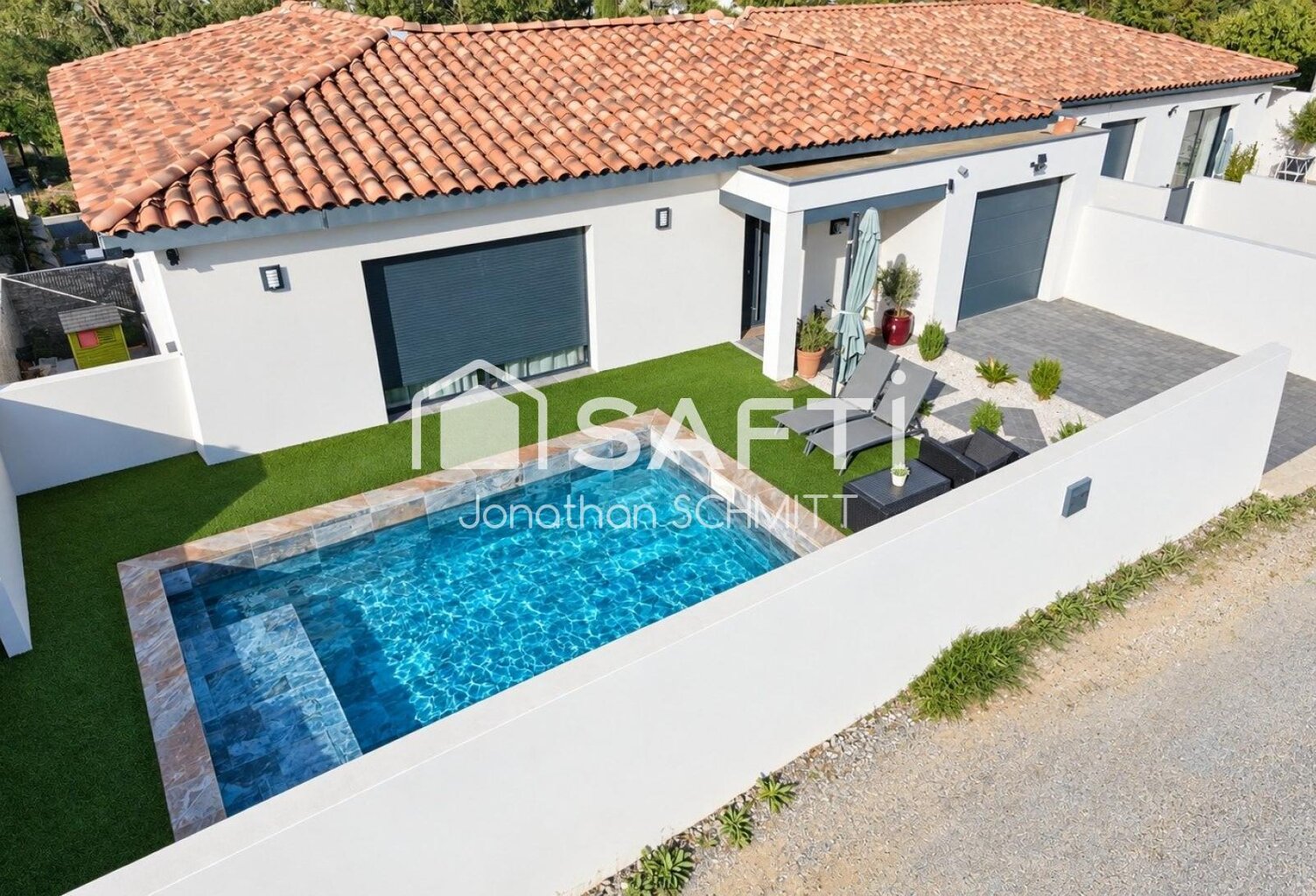 Villa 220 m² face vignes avec piscine — photo 1