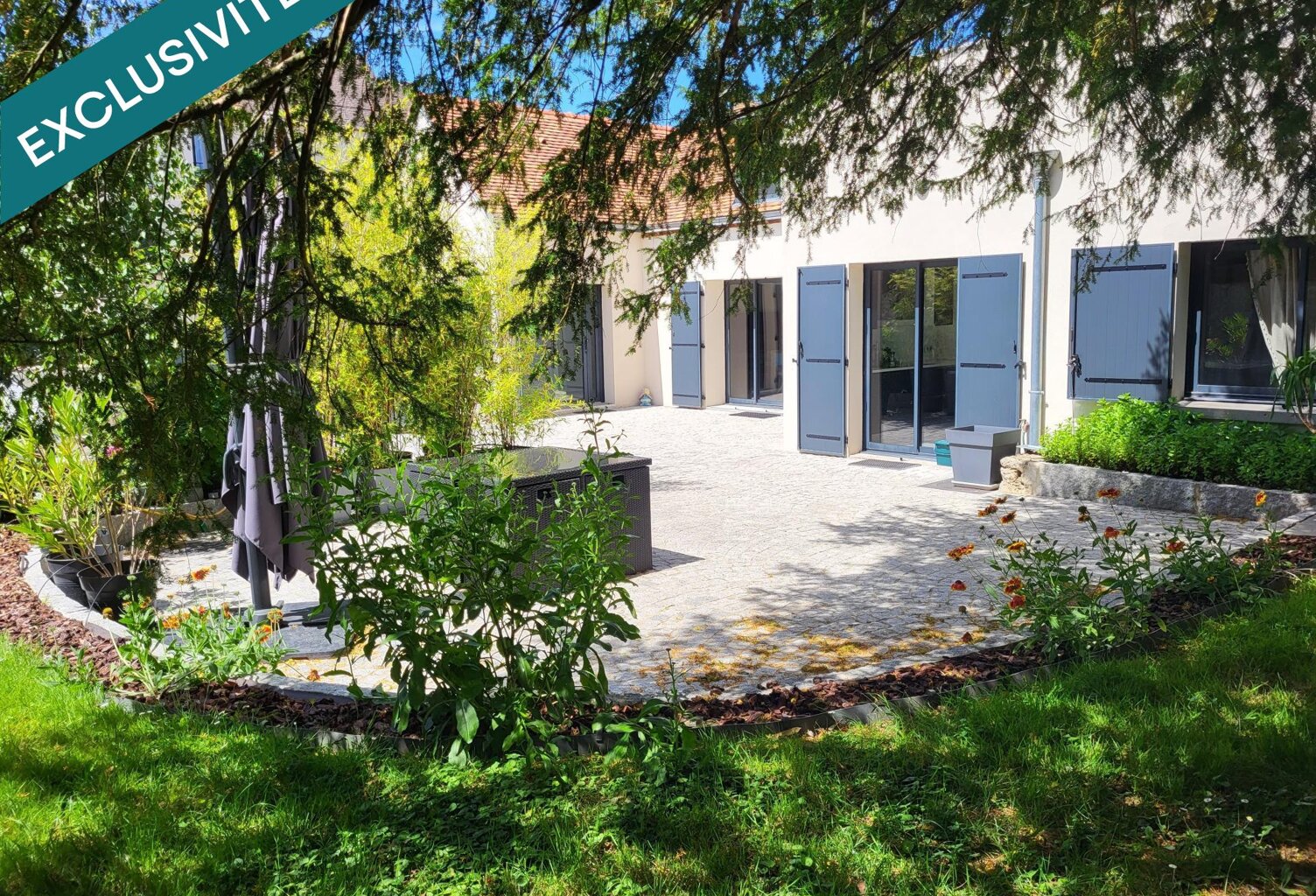 UNIQUE !! Superbe maison de 7 pièces sur parcelle de 1274 m2 -centre ville Etréchy — photo 1