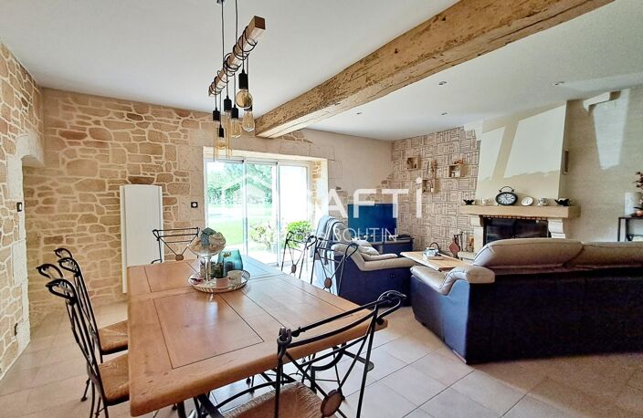 Ensemble immobilier  2 maisons  Dépendances  À 4 min de Vouvant — photo 4
