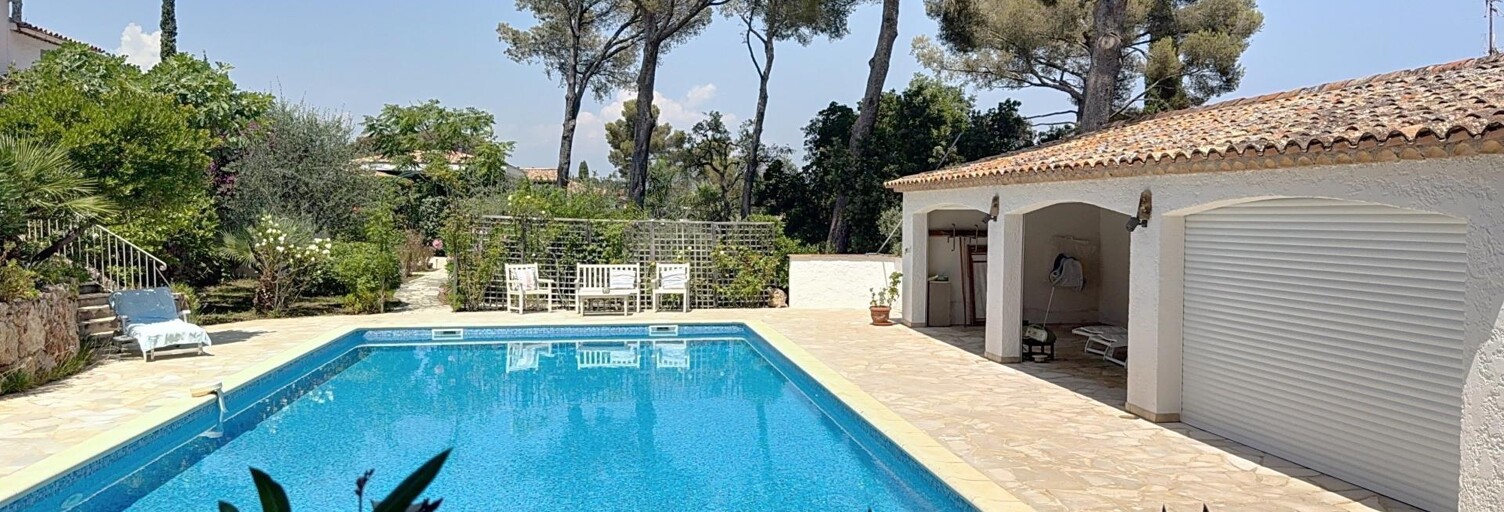 Maison 12 Pièces 250 m² à vendre à Fréjus (83370)