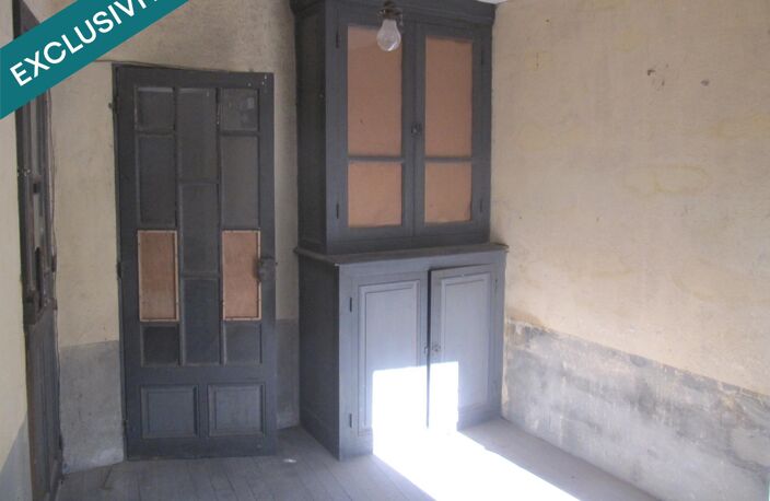 Maison d'habitation à rénover au cœur d'un joli village. — photo 2
