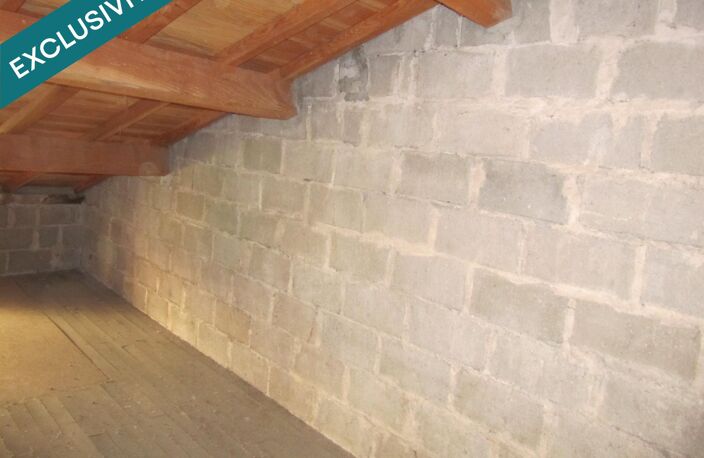 Maison d'habitation à rénover au cœur d'un joli village. — photo 4