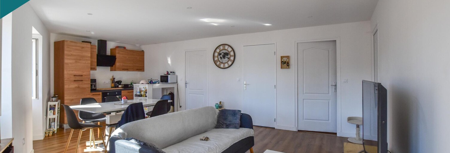 Immeuble  210 m² à vendre à Sury-le-Comtal (42450)