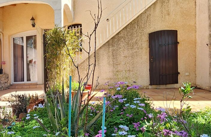 Maison composée de 3 appartements — photo 3