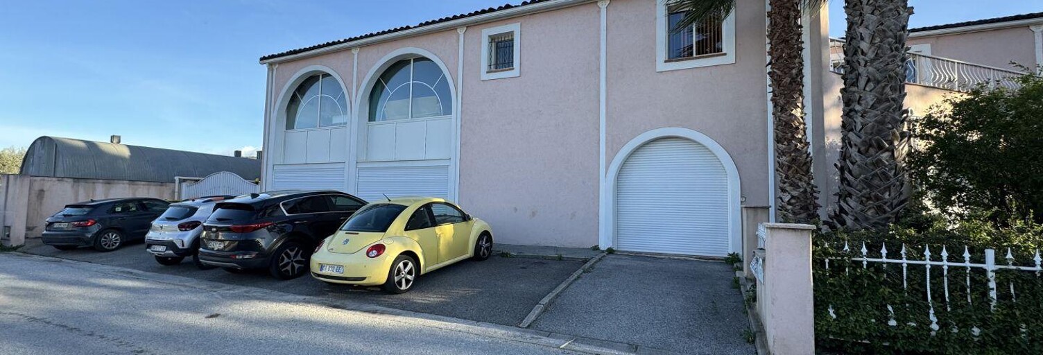 Commerce  454 m² à louer à Le Pradet (83220)