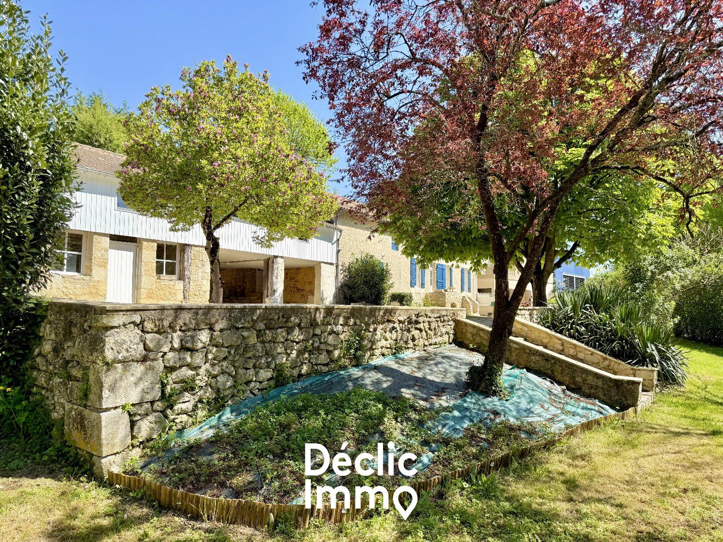 Villa / Maison  T7 à vendre Nieuil-l'Espoir 86340