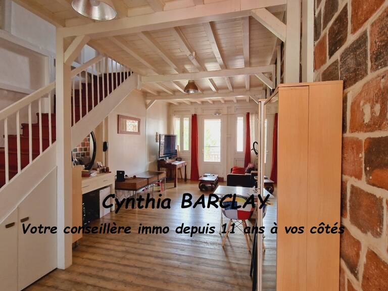 Immeuble — photo 1