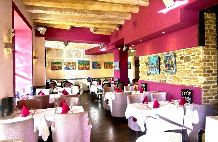 Restaurant — photo 2