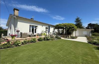 Maison de plain pied rénovée - Confort et polyvalence — photo du bien