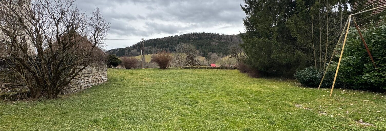 Terrain  935 m² à vendre à Les Premiers Sapins (25580)