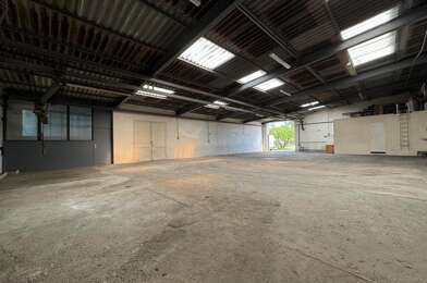 Commerce 3 pièces 2000 €