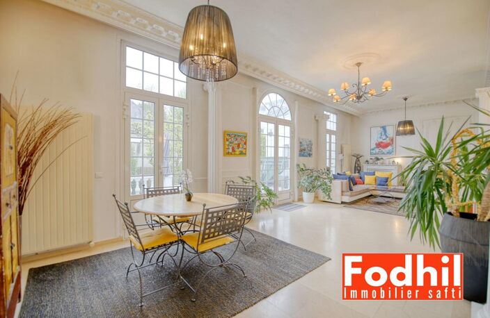 Magnifique maison style château  Centre-ville, 5/6 pièces, jardin et terrasse — photo 4