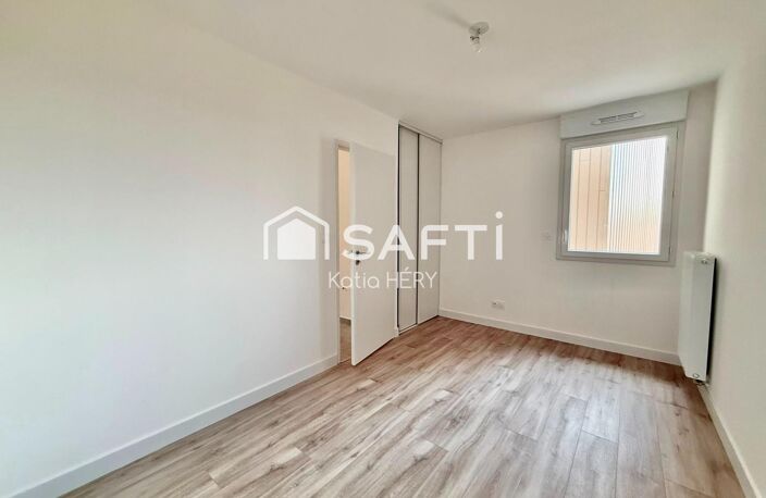 APPARTEMENT AVEC BALCON, CAVE, 2 PARKINGS — photo 2