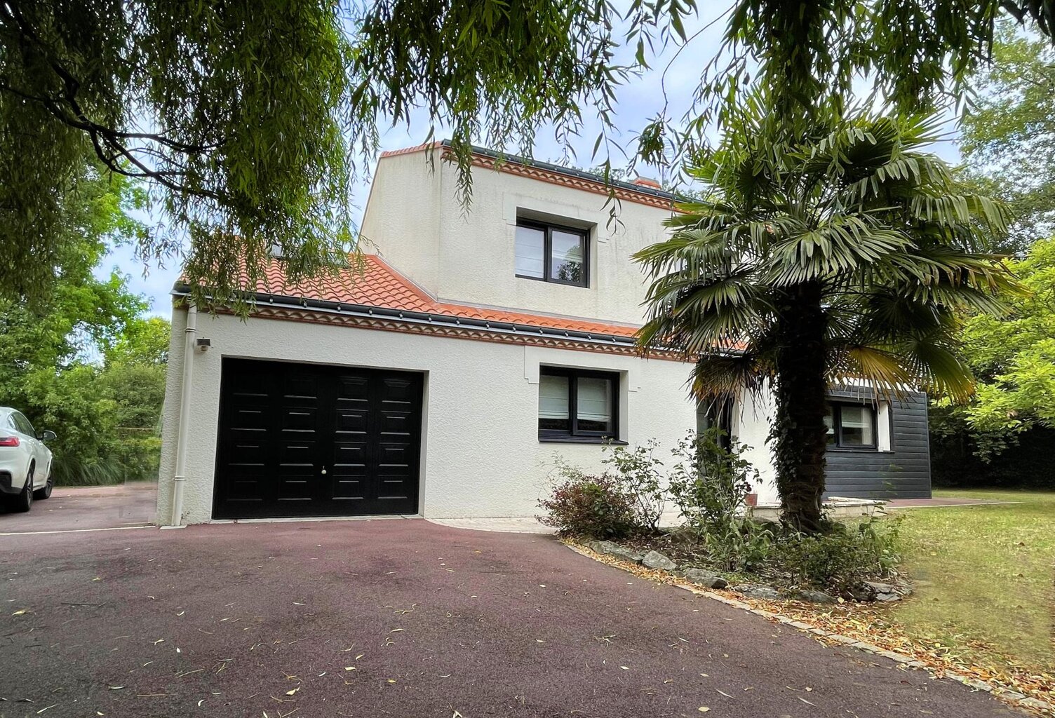 Maison familiale de 155 m² + Offre la possibilité de détacher un terrain de 423 m² valorisé 150 000 € — photo 1