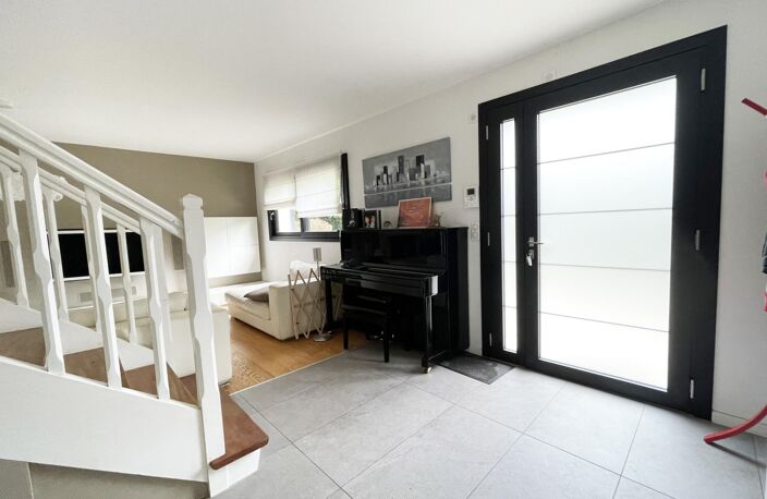 Maison familiale de 155 m² + Offre la possibilité de détacher un terrain de 423 m² valorisé 150 000 € — photo 5