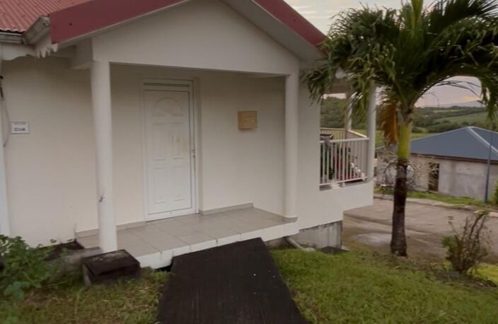 Une villa, deux opportunités : vivez confortablement et générez des revenus ! — photo 2