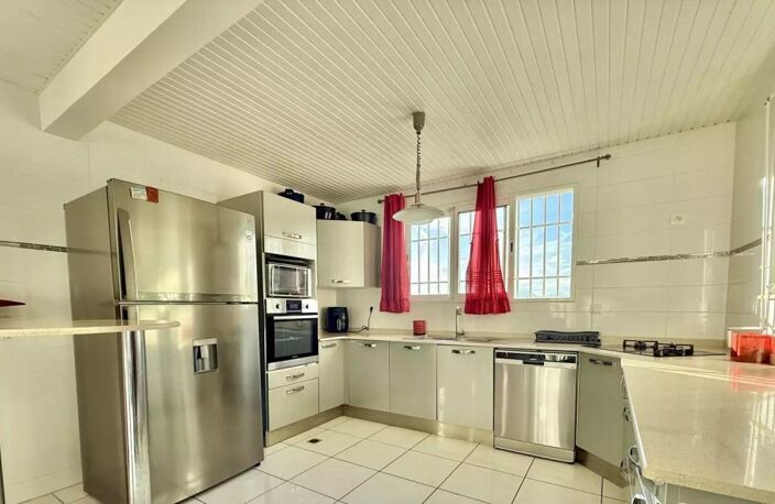 Une villa, deux opportunités : vivez confortablement et générez des revenus ! — photo 5
