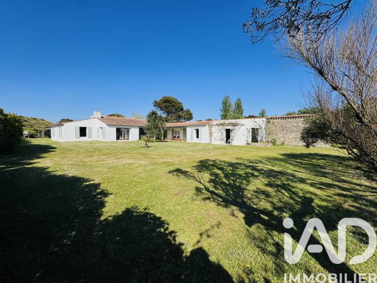 Vente Maison/villa 8 pièces — photo 1