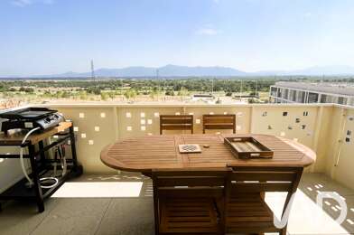 Appartement 4 pièces 240000 €