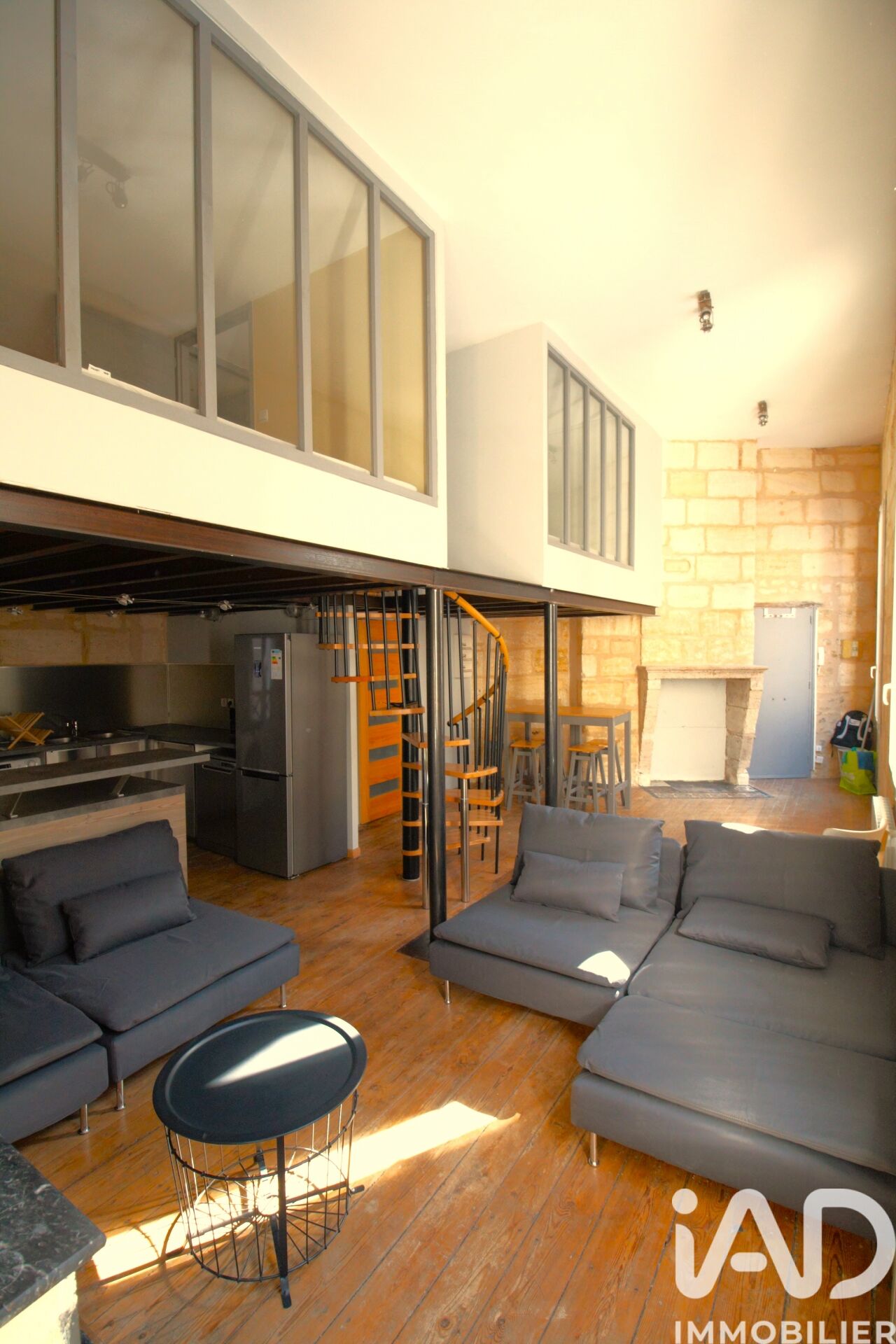 Appartement à louer, 3 pièces, 69 m², Bordeaux