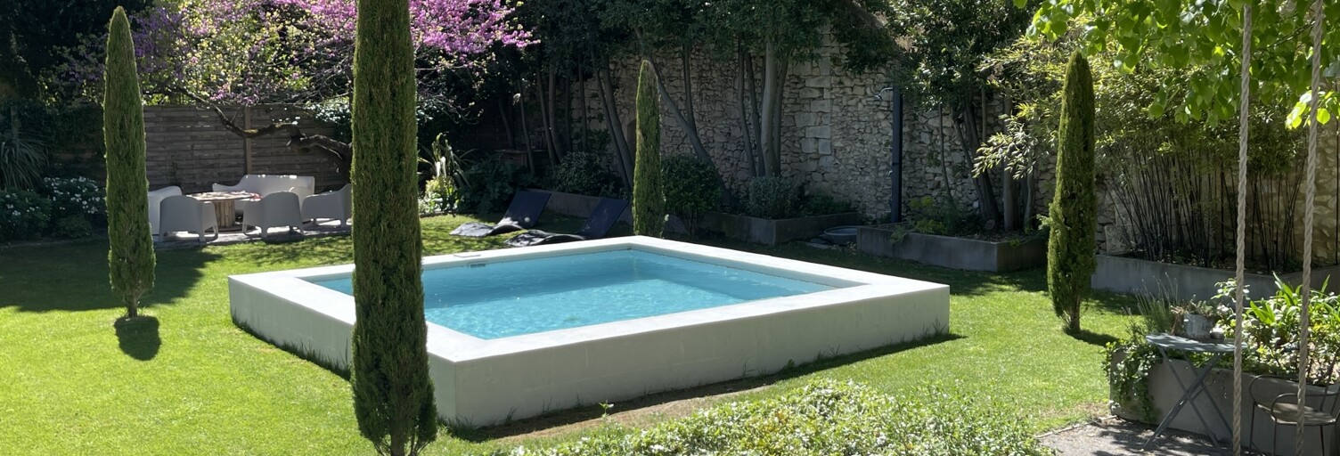 Maison 11 Pièces 291 m² à vendre à Lussan (30580)