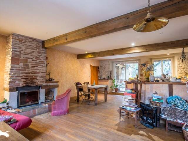 Maison de ville de 6 pièces principales — photo du bien